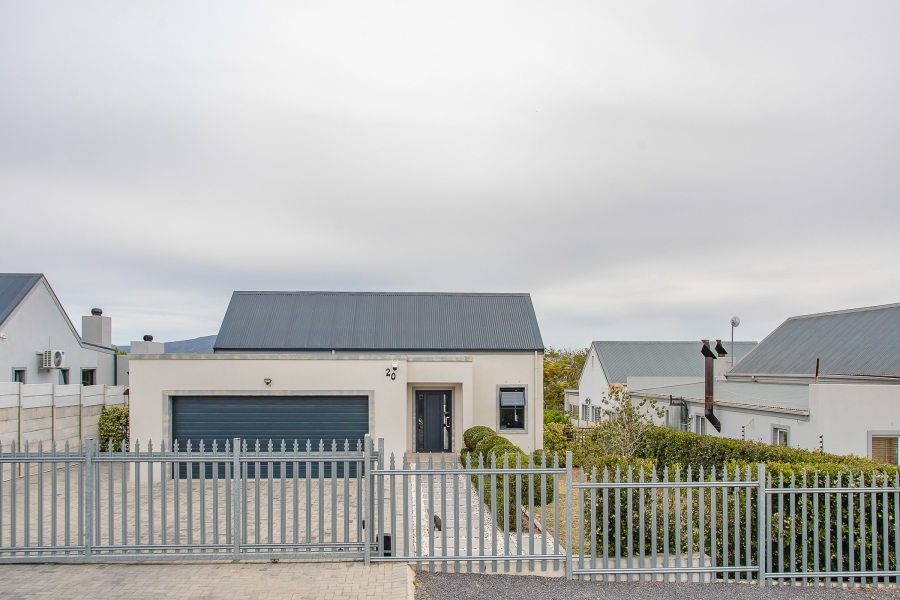 3 Bedroom Property for Sale in Uitsig Western Cape